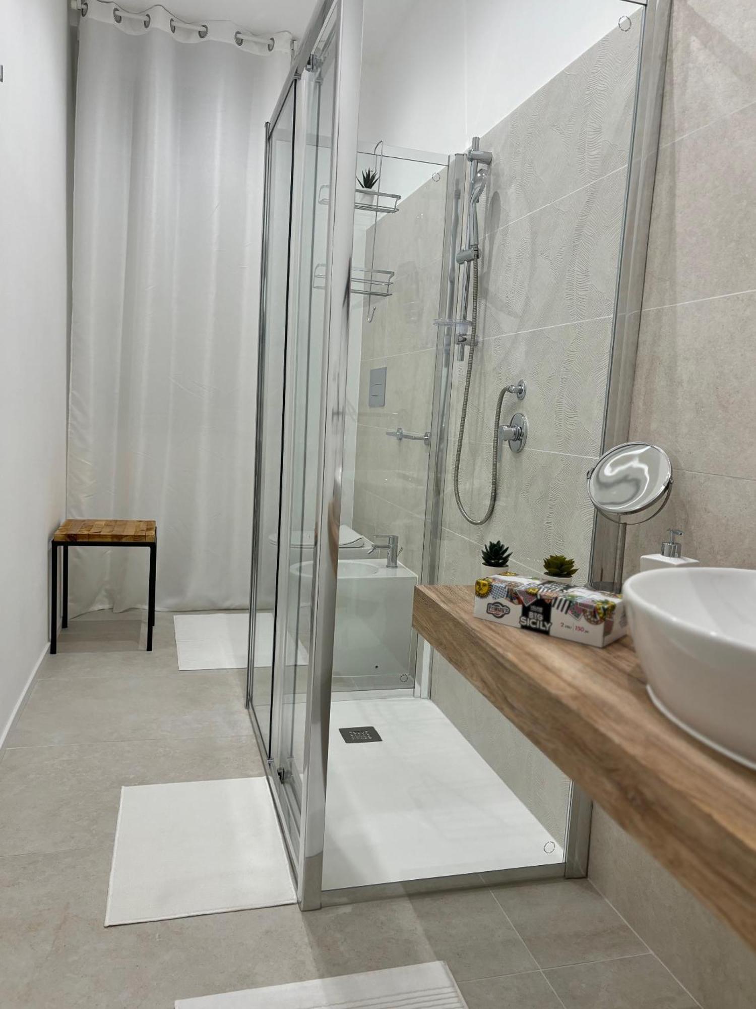 Syrakousai Apartamento *